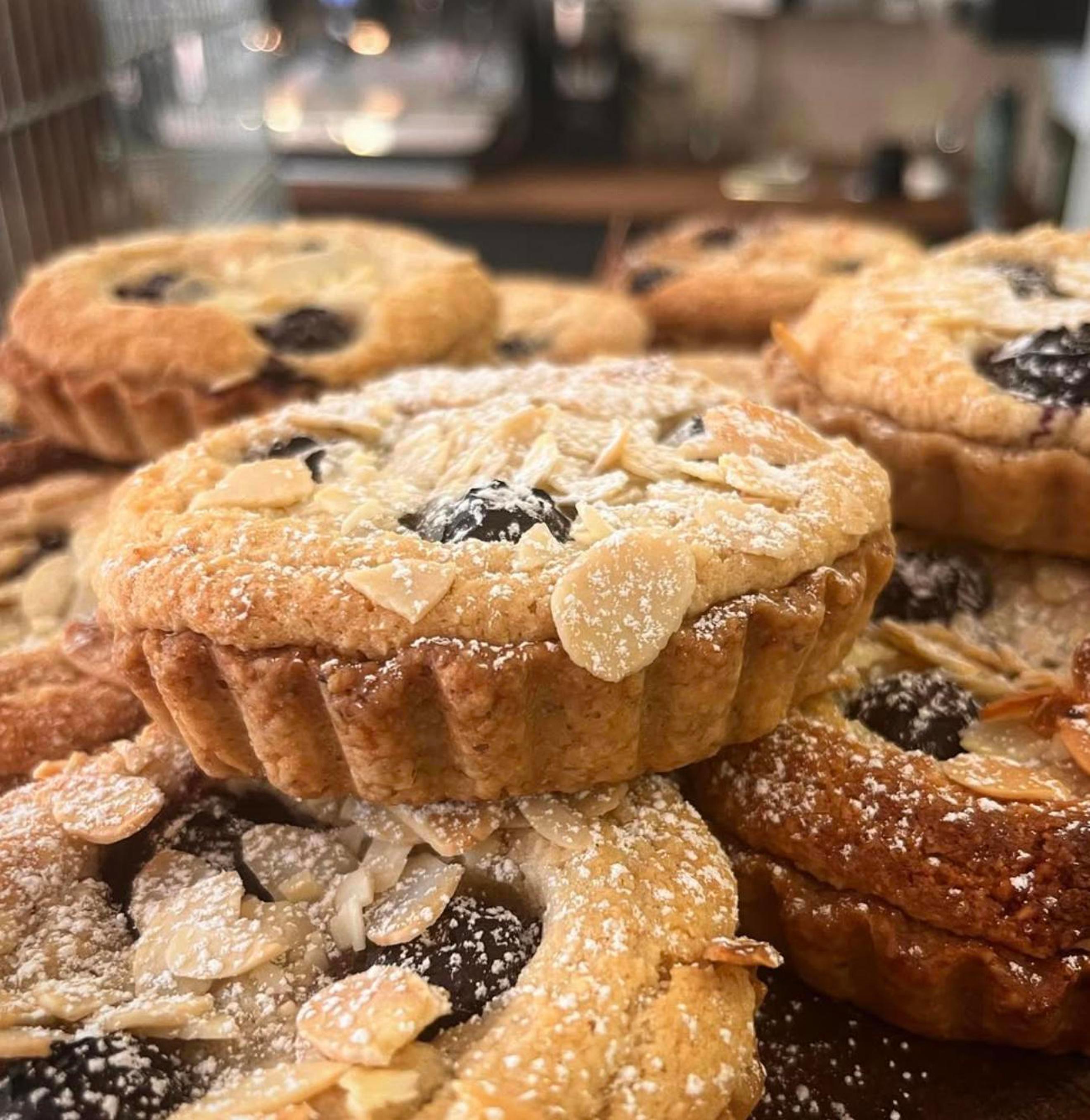 . Frangipane Tart - Raspberry