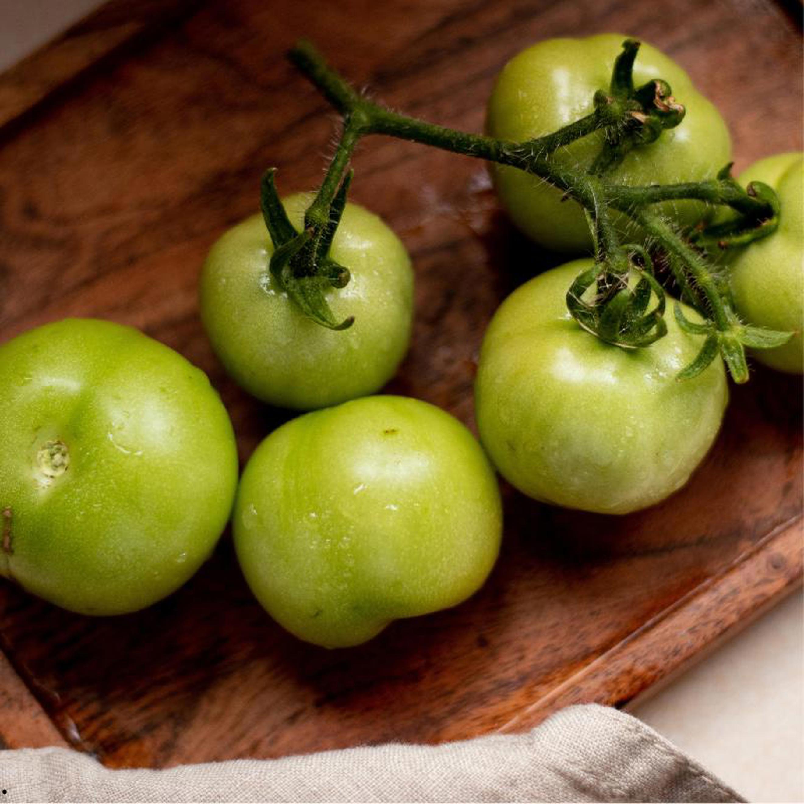 Organic Green Tomatoes (1kg) – Perfect for Chutneys, Pickling & Preserving